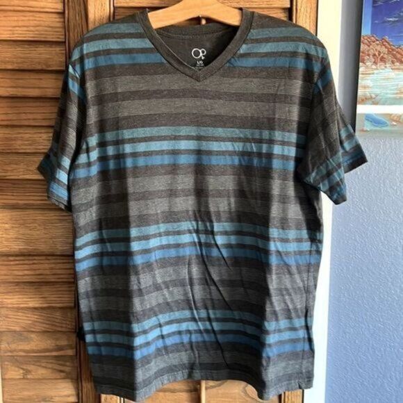 Vintage 90's OP Striped Short-Sleeve V-Neck T-Shirts - Set of 2 - Unisex - Picture 2 of 9